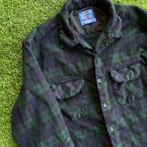 90’s Pendleton virgin wool green and black plaid shacket